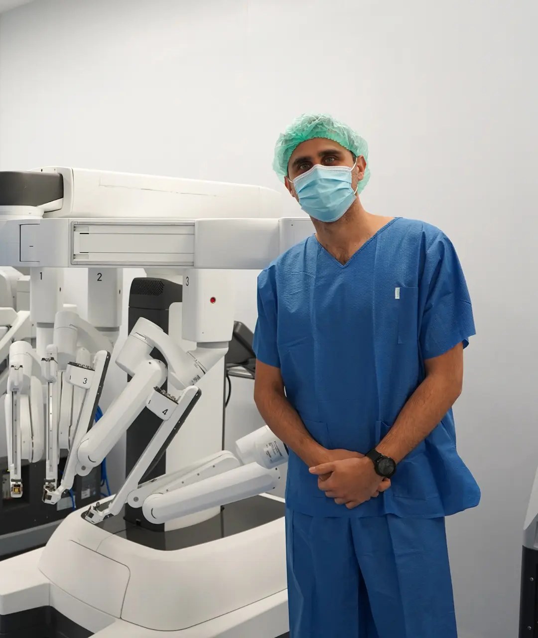 Sala de cirugía robótica con sistema Da Vinci